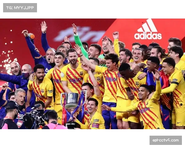 通讯：马德里竞技的欧冠之夜，万人步行至球场助威